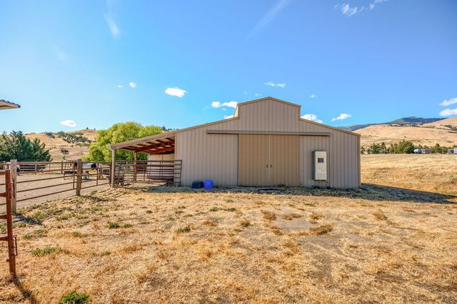 2101 Dead Indian Memorial Road, Ashland, OR 97520