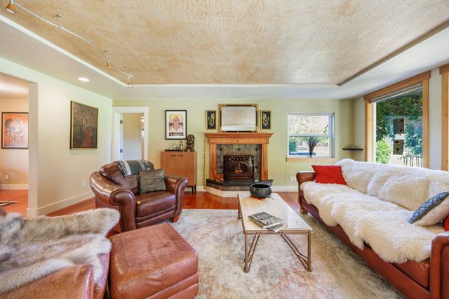 2101 Dead Indian Memorial Road, Ashland, OR 97520