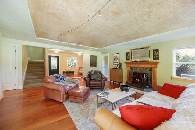 2101 Dead Indian Memorial Road, Ashland, OR 97520