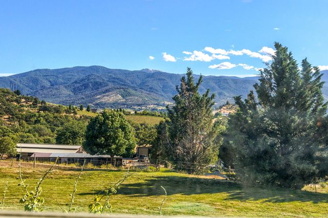 2101 Dead Indian Memorial Road, Ashland, OR 97520