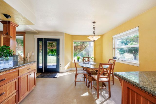 2101 Dead Indian Memorial Road, Ashland, OR 97520