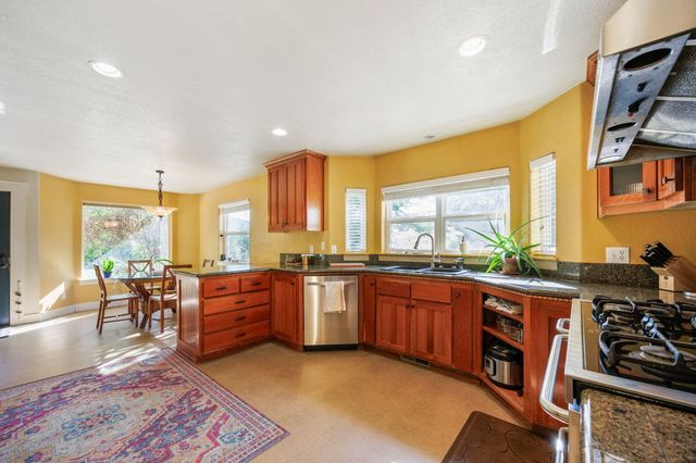 2101 Dead Indian Memorial Road, Ashland, OR 97520