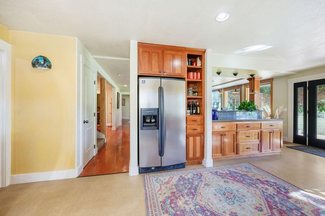 2101 Dead Indian Memorial Road, Ashland, OR 97520