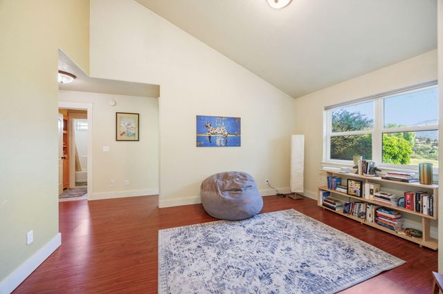 2101 Dead Indian Memorial Road, Ashland, OR 97520