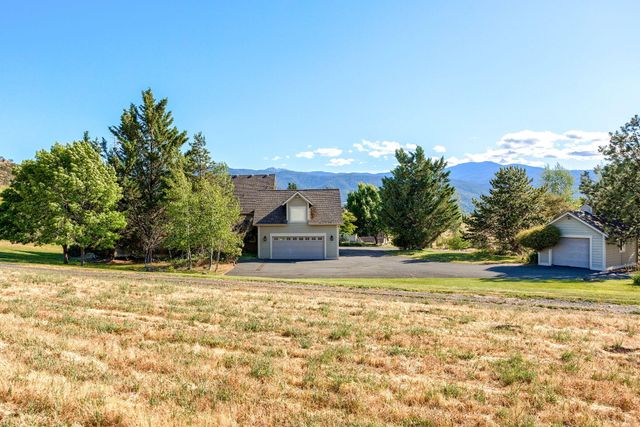 2101 Dead Indian Memorial Road, Ashland, OR 97520