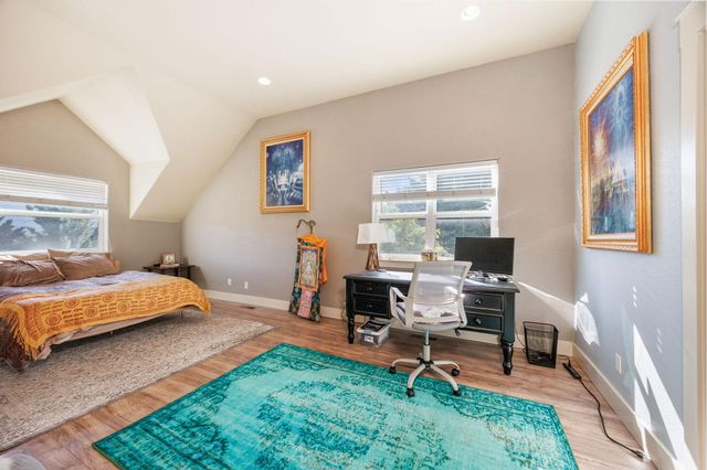 2101 Dead Indian Memorial Road, Ashland, OR 97520