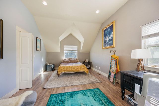 2101 Dead Indian Memorial Road, Ashland, OR 97520