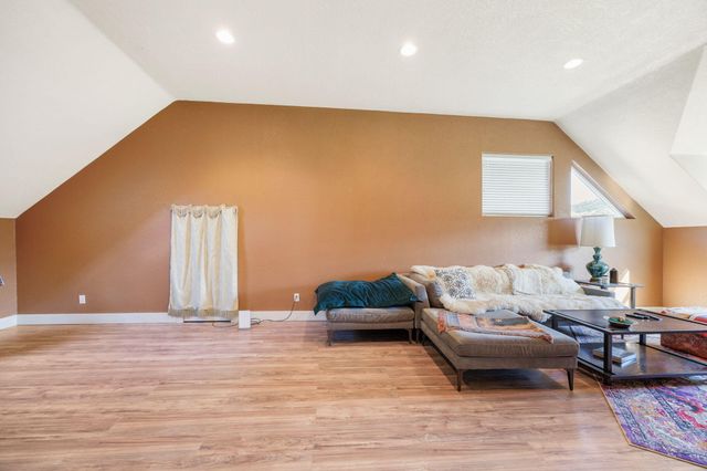 2101 Dead Indian Memorial Road, Ashland, OR 97520