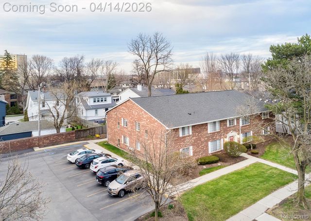 575 E Lincoln Street, Birmingham, MI 48009