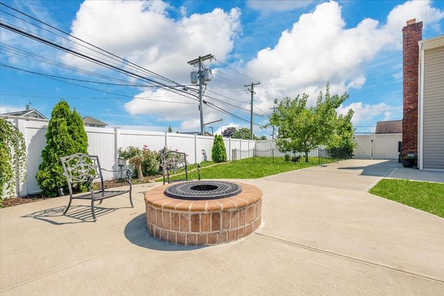 101 Jetmore Place, Massapequa, NY 11758