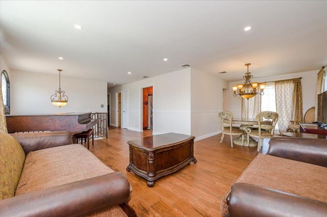 101 Jetmore Place, Massapequa, NY 11758