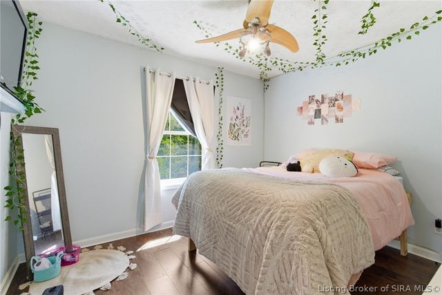 1117 Lakeview Drive, Borden, IN 47106