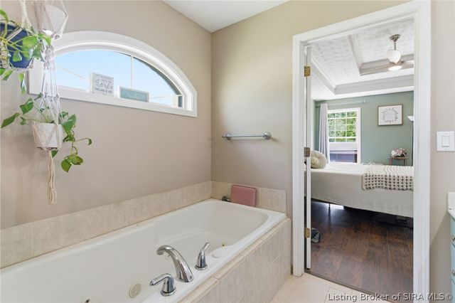 1117 Lakeview Drive, Borden, IN 47106