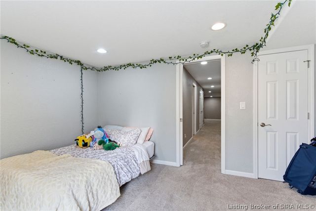 1117 Lakeview Drive, Borden, IN 47106