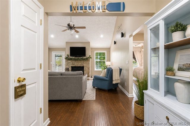 1117 Lakeview Drive, Borden, IN 47106