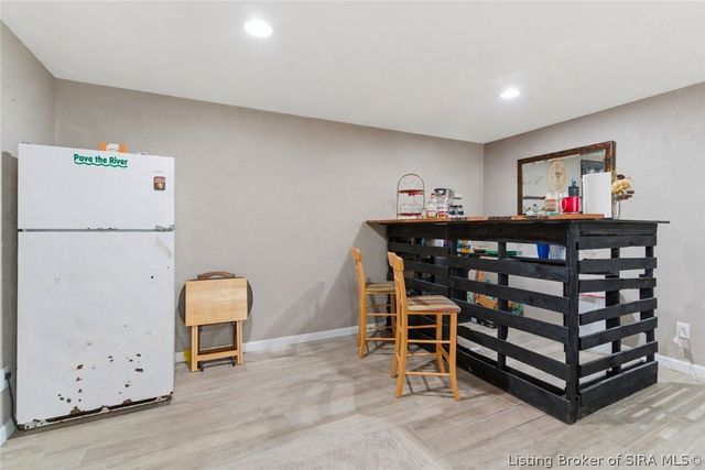 1117 Lakeview Drive, Borden, IN 47106