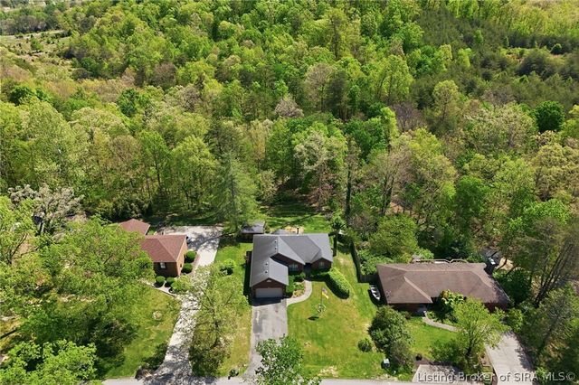 1117 Lakeview Drive, Borden, IN 47106