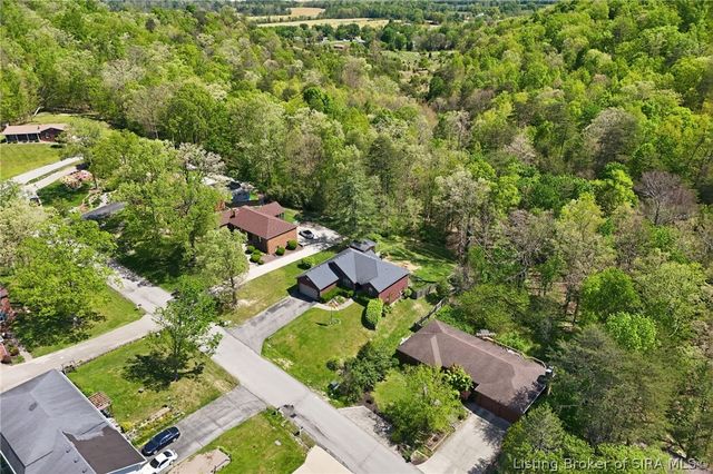 1117 Lakeview Drive, Borden, IN 47106