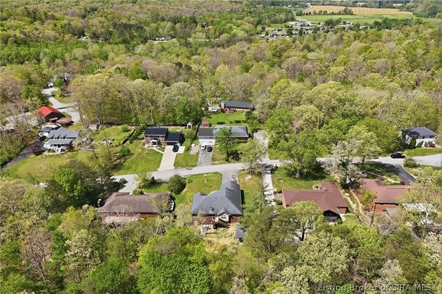 1117 Lakeview Drive, Borden, IN 47106