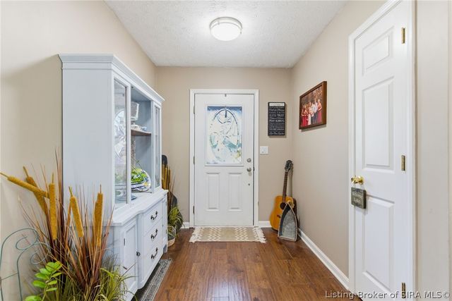 1117 Lakeview Drive, Borden, IN 47106