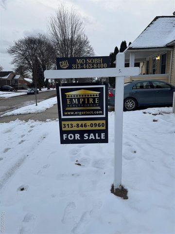 7733 Barrie Street, Dearborn, MI 48126