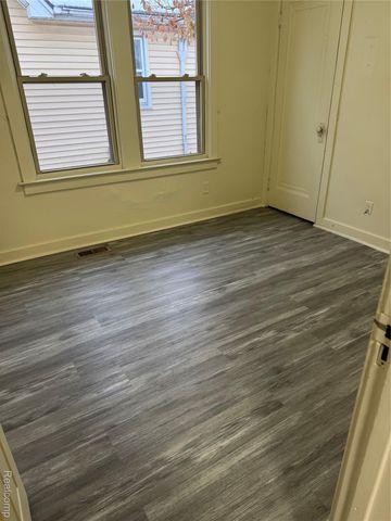 7733 Barrie Street, Dearborn, MI 48126