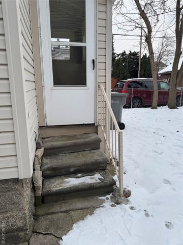 7733 Barrie Street, Dearborn, MI 48126