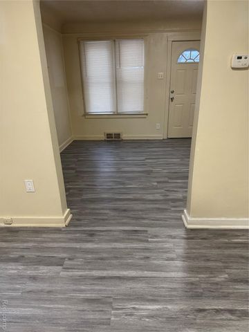 7733 Barrie Street, Dearborn, MI 48126