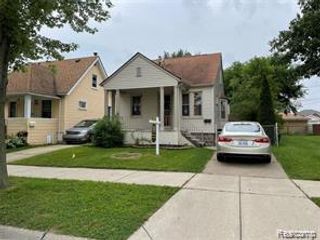7733 Barrie Street, Dearborn, MI 48126