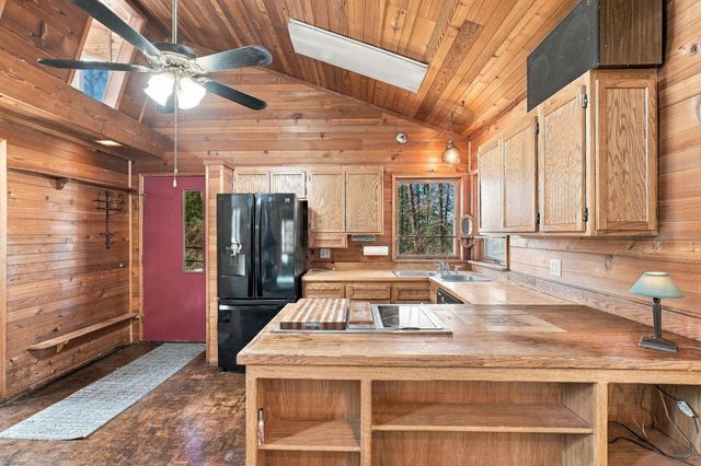 18315 S Cherokee Ct, Cheney, WA 99004