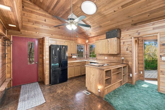 18315 S Cherokee Ct, Cheney, WA 99004