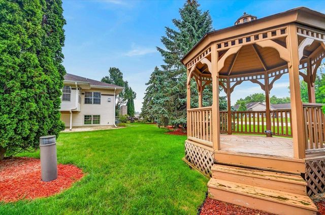 739 Clardell Drive, Sun Prairie, WI 53590