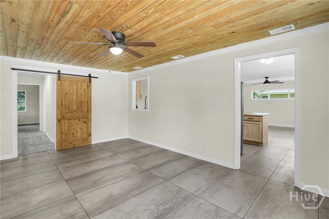 28 Gerald Drive, Savannah, GA 31406