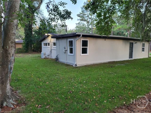 28 Gerald Drive, Savannah, GA 31406