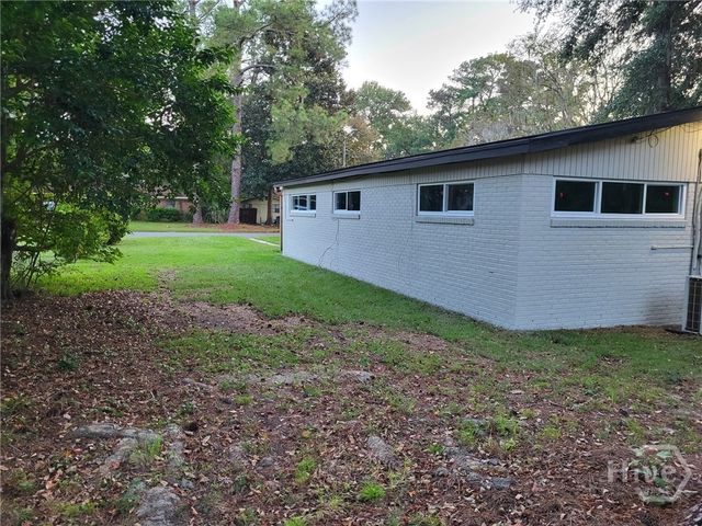 28 Gerald Drive, Savannah, GA 31406