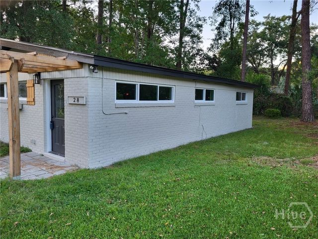28 Gerald Drive, Savannah, GA 31406