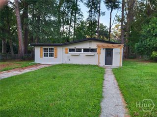 28 Gerald Drive, Savannah, GA 31406