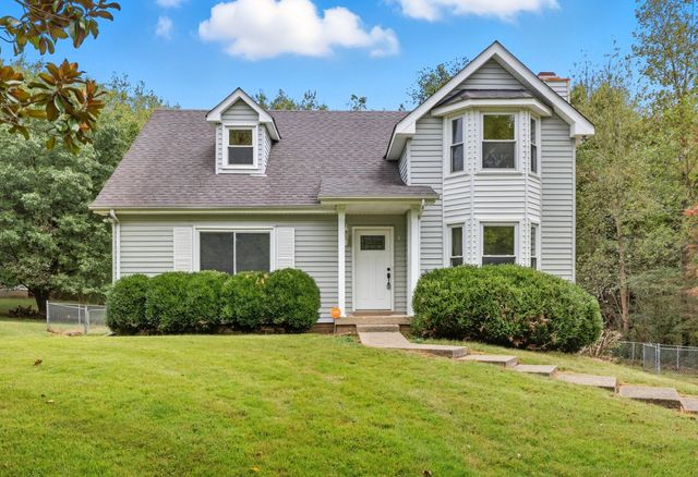 1307 Sun Valley Rd, Clarksville, TN 37040