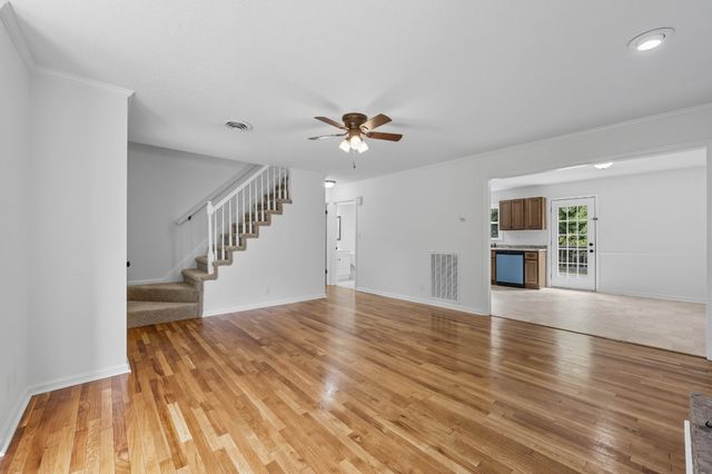 1307 Sun Valley Rd, Clarksville, TN 37040