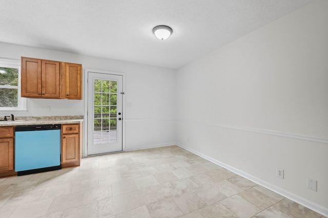 1307 Sun Valley Rd, Clarksville, TN 37040