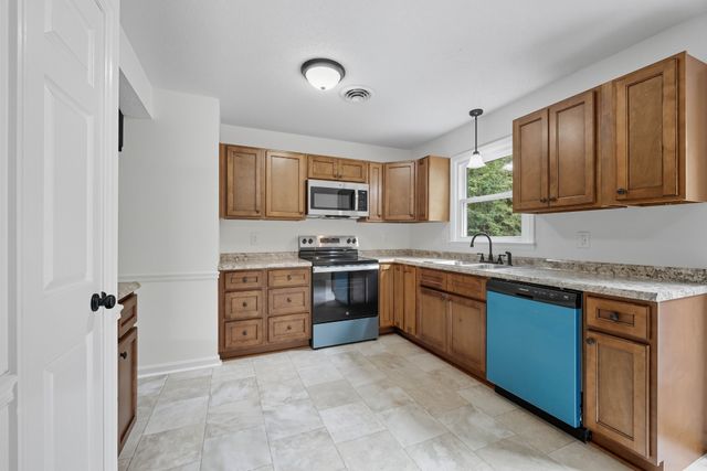 1307 Sun Valley Rd, Clarksville, TN 37040