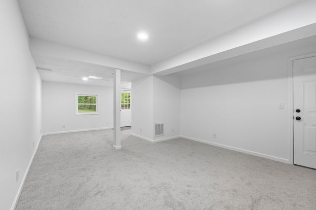 1307 Sun Valley Rd, Clarksville, TN 37040