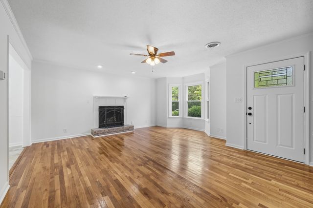 1307 Sun Valley Rd, Clarksville, TN 37040