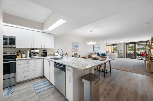 6650 SUNSET WAY 112, St Pete Beach, FL 33706