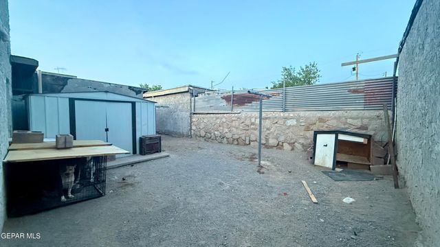 104 CALLE DIAZ, Sunland Park, NM 88063