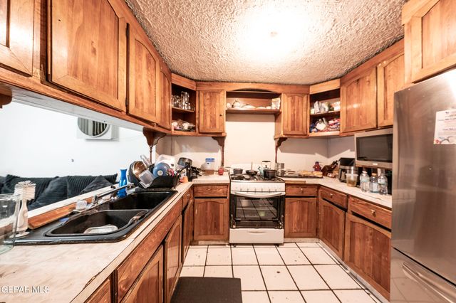 104 CALLE DIAZ, Sunland Park, NM 88063