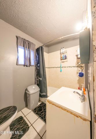 104 CALLE DIAZ, Sunland Park, NM 88063