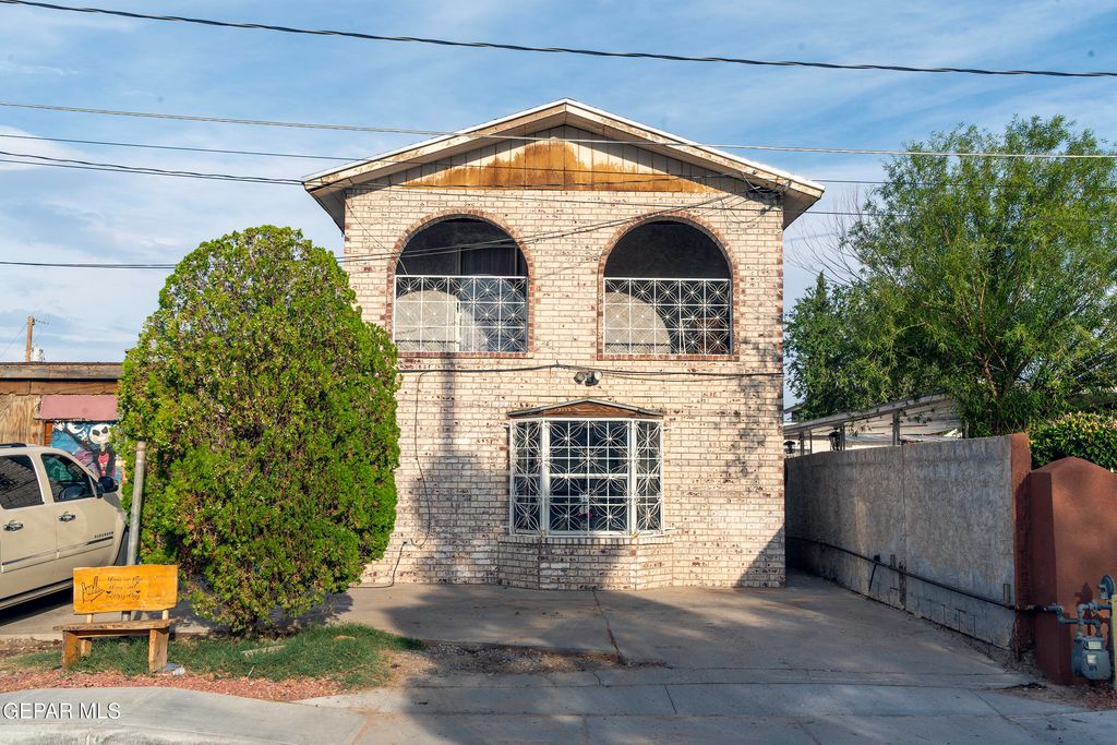104 CALLE DIAZ, Sunland Park, NM 88063