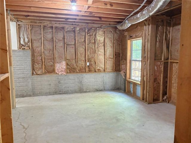 130 Cutstone Court, Fayetteville, GA 30215