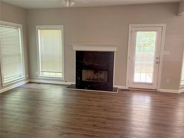 130 Cutstone Court, Fayetteville, GA 30215